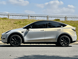 Color Shift White Gold Matte Vinyl Wrap